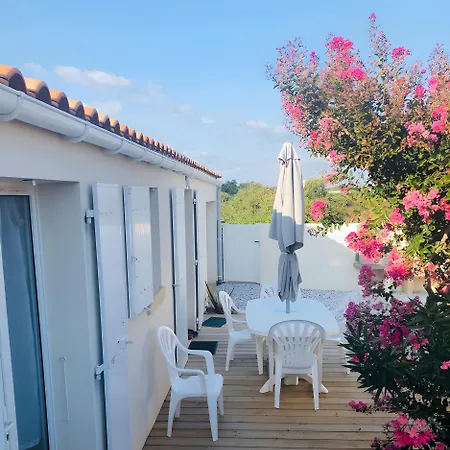 Maison La Petite Oleronaise بيت للعطل *