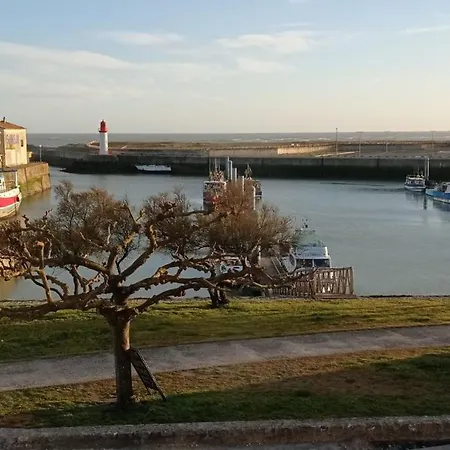 Maison La Petite Oleronaise بيت للعطل