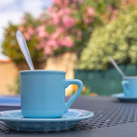 Maison La Petite Oleronaise * سان بيار دو أوليرون